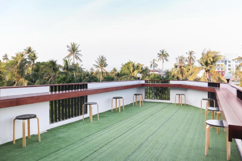 Sleepbox Hostel Suratthani Surat Thani Dış mekan fotoğraf
