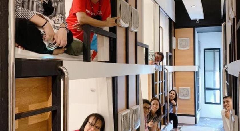 Sleepbox Hostel Suratthani Surat Thani Dış mekan fotoğraf