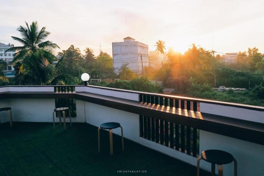 Sleepbox Hostel Suratthani Surat Thani Dış mekan fotoğraf