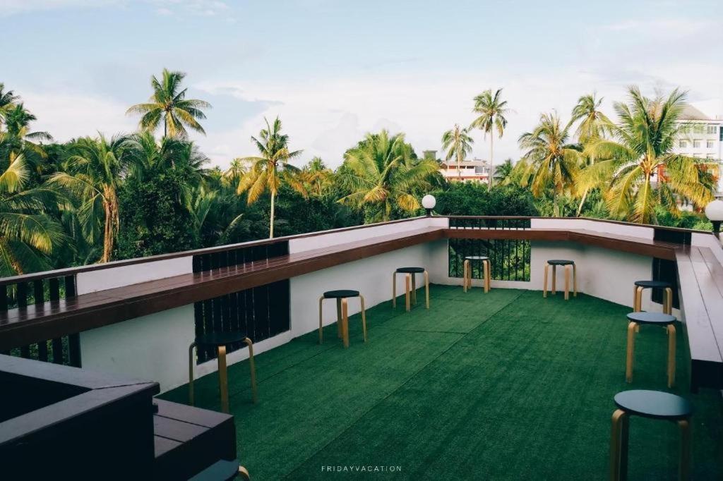 Sleepbox Hostel Suratthani Surat Thani Dış mekan fotoğraf